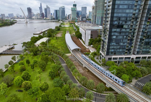 Metro số 1 TPHCM sẽ vận hành thương mại khi nào?