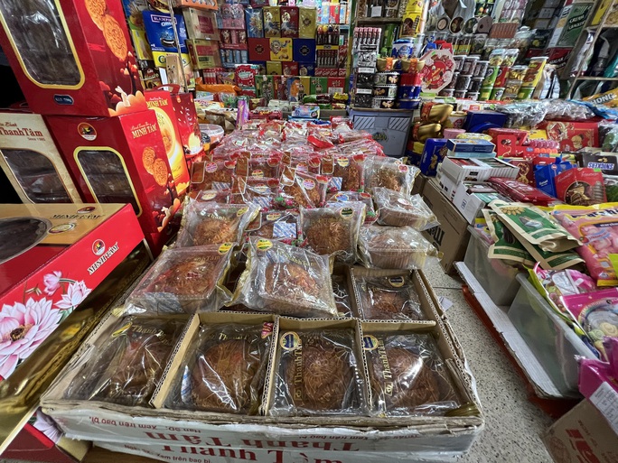 Tràn lan bánh trung thu giá rẻ, đại hạ giá