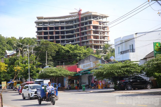 Tin mới vụ tòa nhà 12 tầng xây trái phép ở Phú Quốc