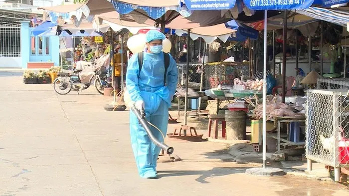 Ngăn chặn cúm gia cầm xâm nhập vào Việt Nam, lây nhiễm sang người