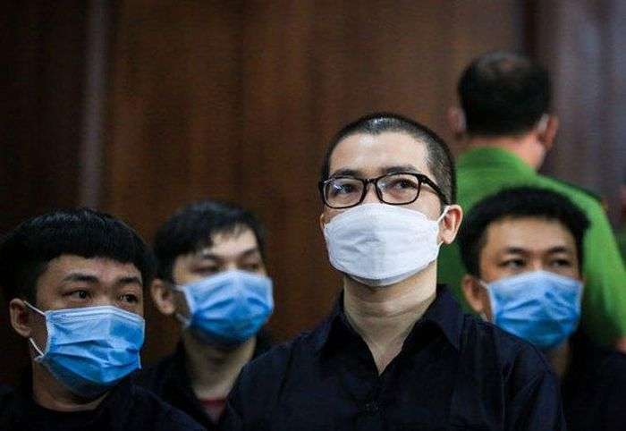 Xét xử cựu CEO Alibaba: Bí ẩn số tiền 13 tỉ đồng