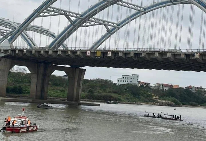 4 mẹ con để lại thư tuyệt mệnh trên cầu: Người mẹ dựng hiện trường giả vụ tự tử