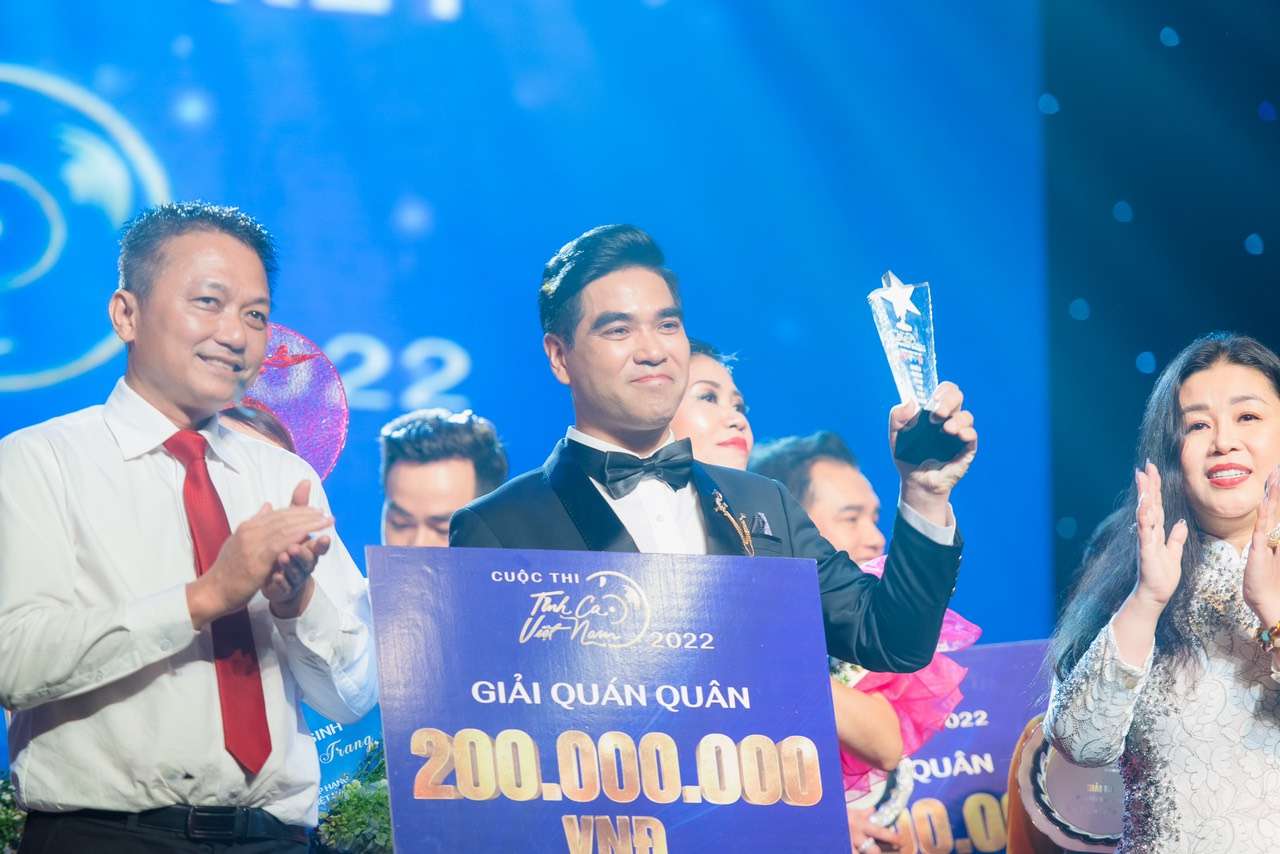 Quán quân 