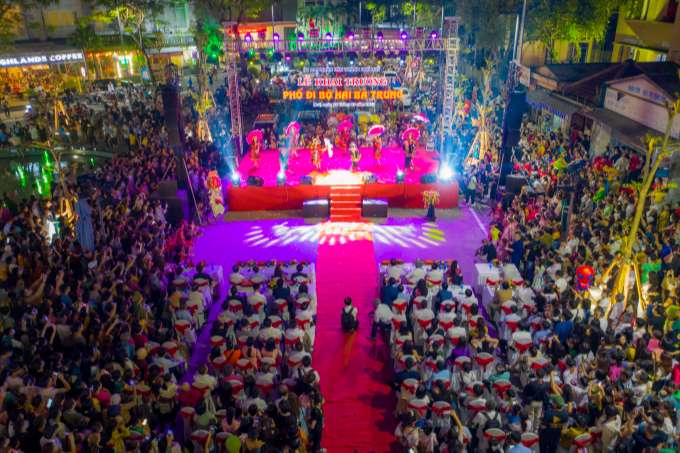 TP Huế khai trương phố đi bộ Hai Bà Trưng