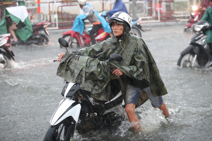 Chiều tối nay 30-8, Nam Bộ có nơi mưa rất to