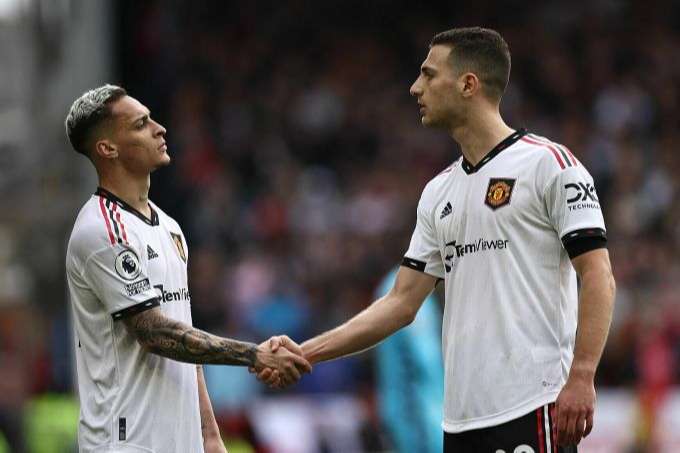 Man Utd lên thứ ba Ngoại hạng Anh