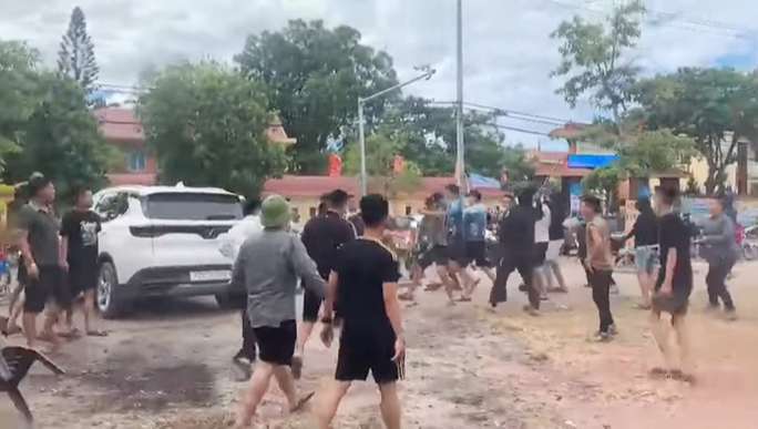 Khởi tố, bắt giam 24 đối tượng trong vụ 