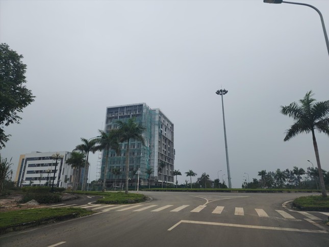 “Siêu dự án” ĐH Quốc gia Hà Nội tại Hòa Lạc: Hơn 20 năm vẫn vướng mặt bằng