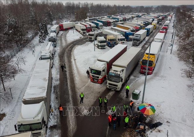 THẾ GIỚI 24H: Nông dân Ba Lan phong tỏa biên giới với Ukraine