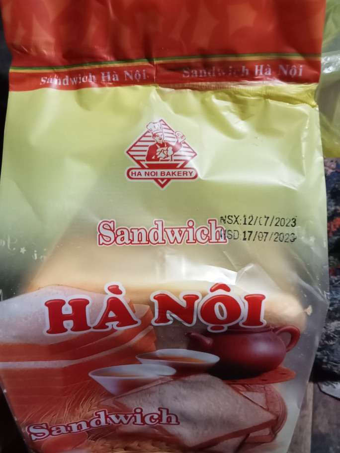 Tiệm bánh lớn nhất tỉnh Đắk Lắk in ngày sản xuất sau... ngày bán!
