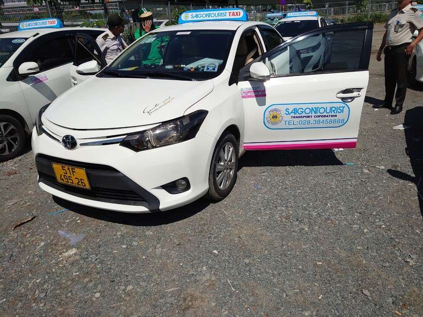 Vụ đồng hồ taxi 'nhảy 10 lần': Sở GTVT TP.HCM yêu cầu đảm bảo quyền lợi của người dân