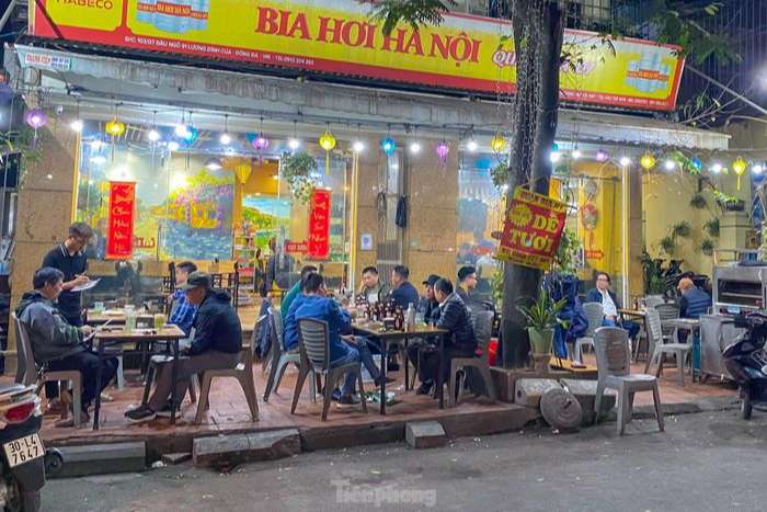 hang-quan-e-vi-so-thoi-nong-do-con