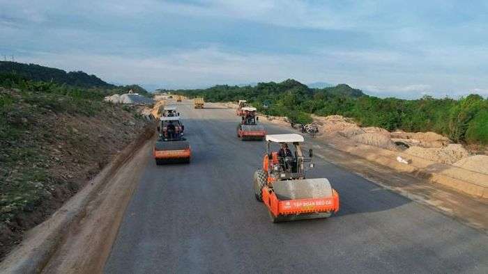 Đường cao tốc Bắc - Nam sắp thành hình