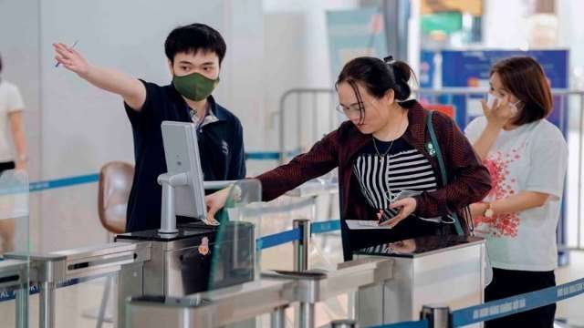 Đề xuất từ 1-6 thí điểm làm thủ tục bay không cần giấy tờ tuỳ thân