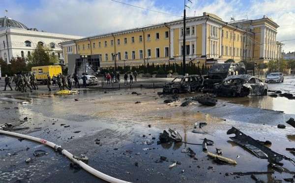 Tính toán của Tổng thống Putin khi phát động tập kích tên lửa vào Ukraine
